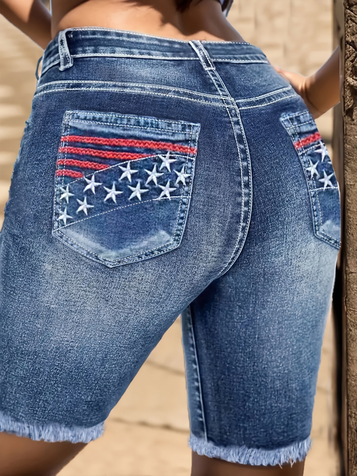 Women's Star Embroidery Denim Shorts - Slim Fit detail view