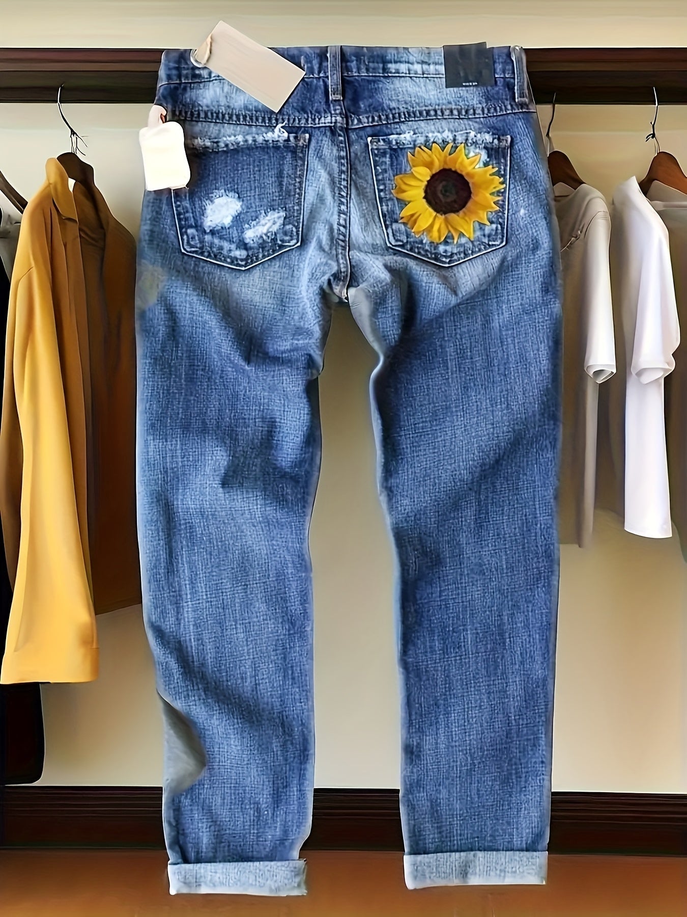 Women's Straight Leg Jeans - Sunflower Pattern Stretch detail view