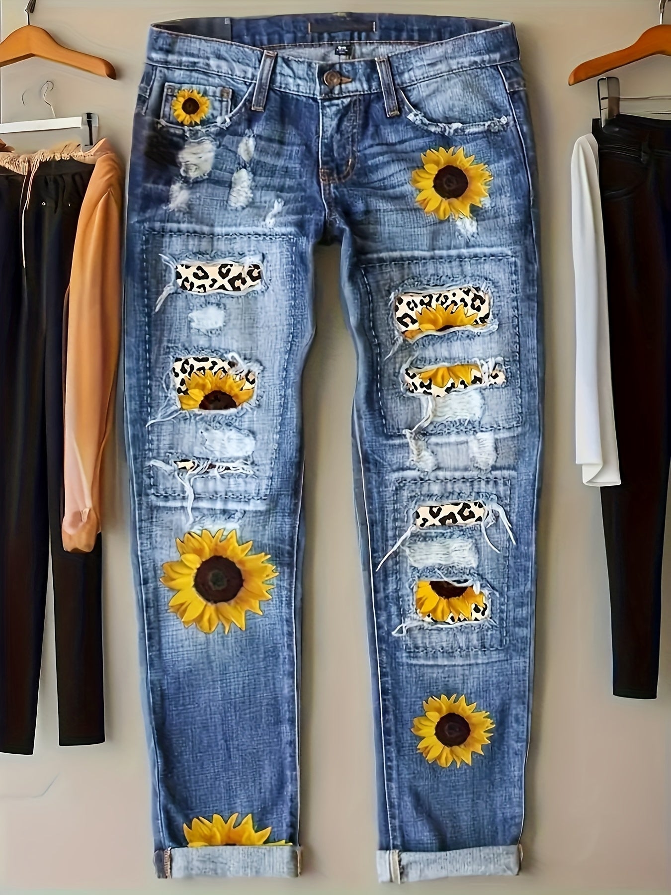 Women's Straight Leg Jeans - Sunflower Pattern Stretch detail view