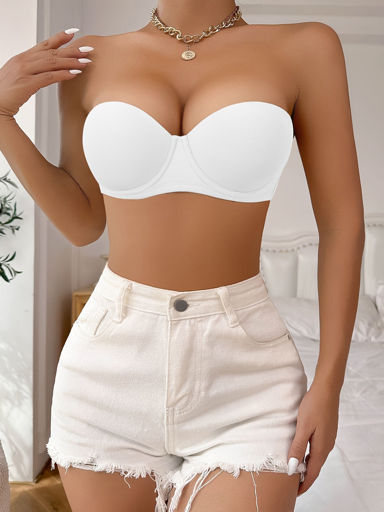Women's Strapless Bra - Seamless Support – White / Black – view 7