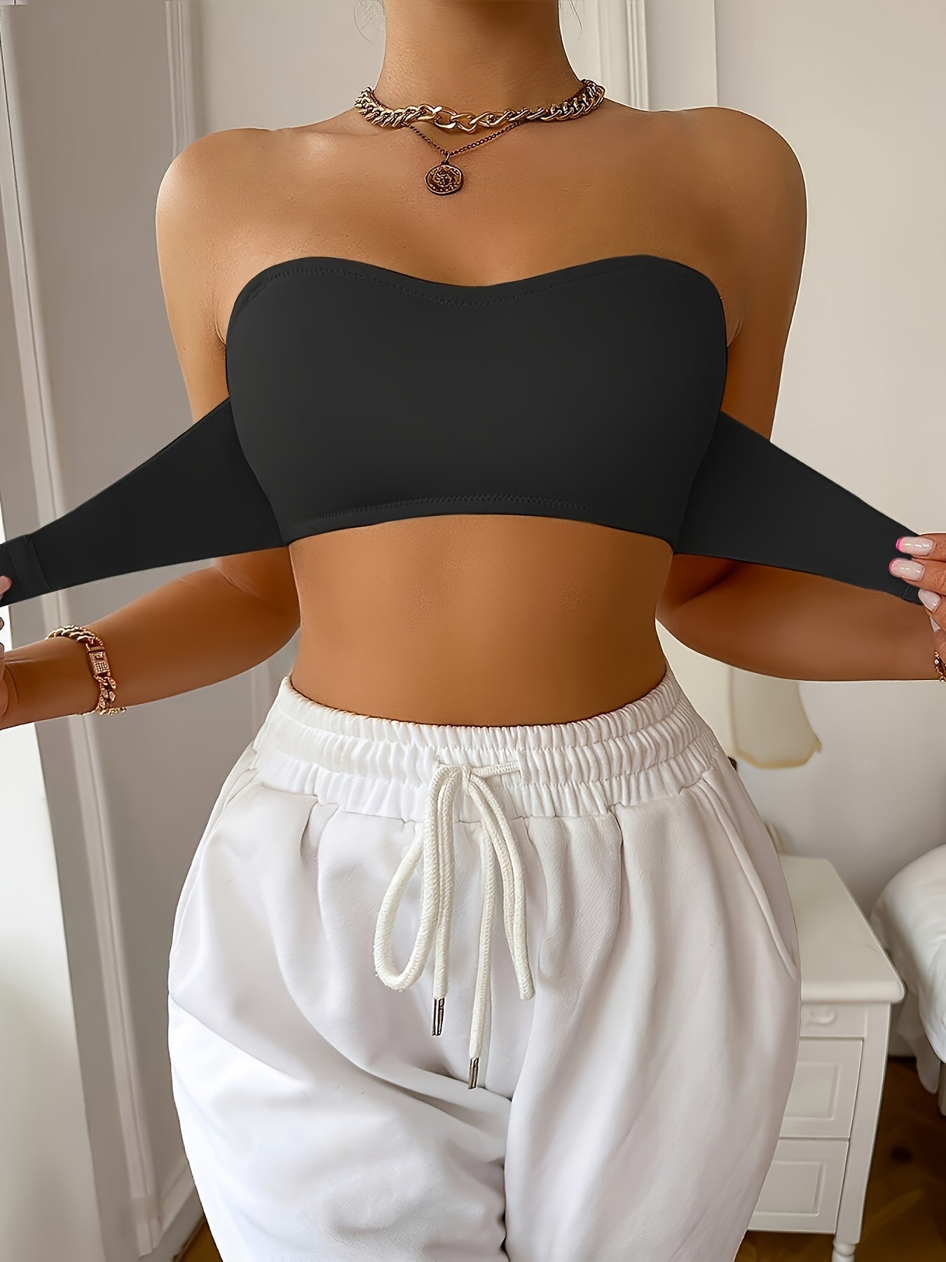 Women's Strapless Wireless Bra - Seamless, Wireless - Black+White – view 4