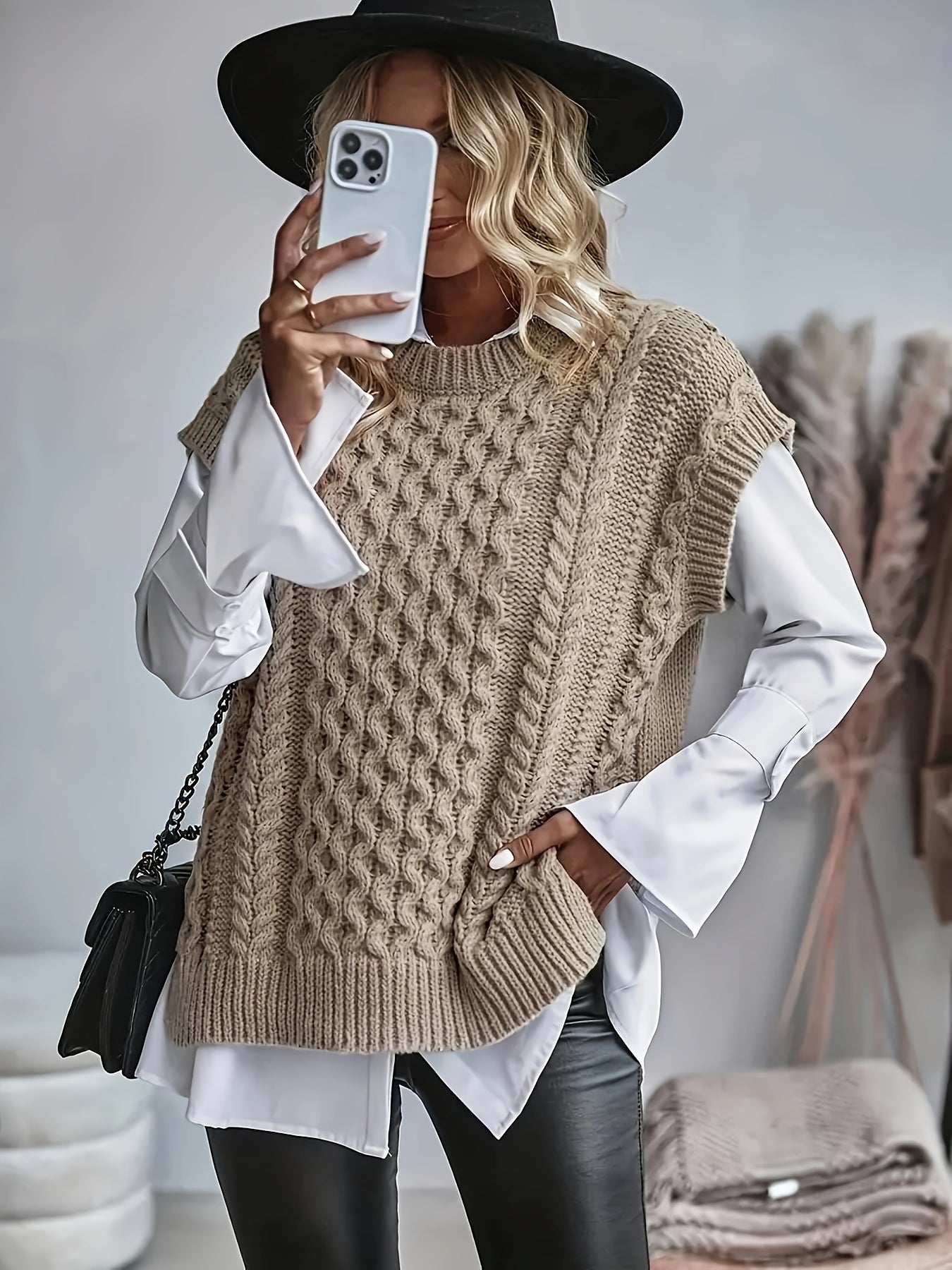 Women's Sweater Vest detail view