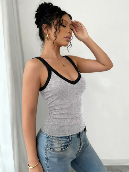 Women's Textured Camisole - 4-Pack V-Neck Sleeveless detail view