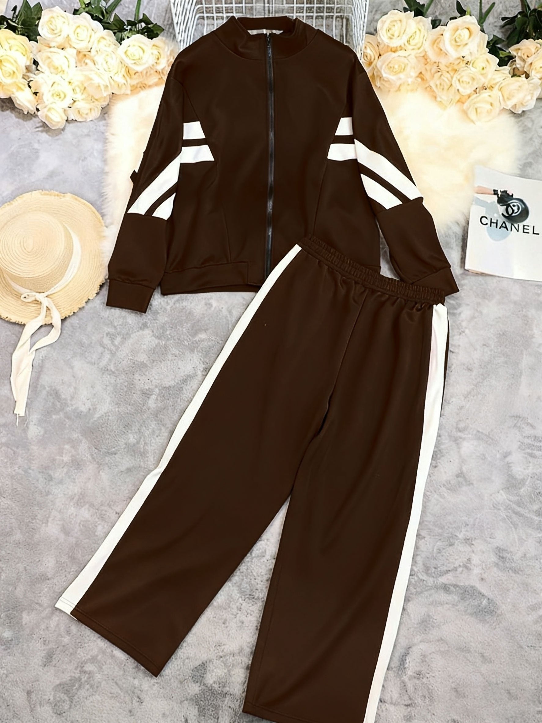 Women's Tracksuit Set - Active Printed Style 31 detail view