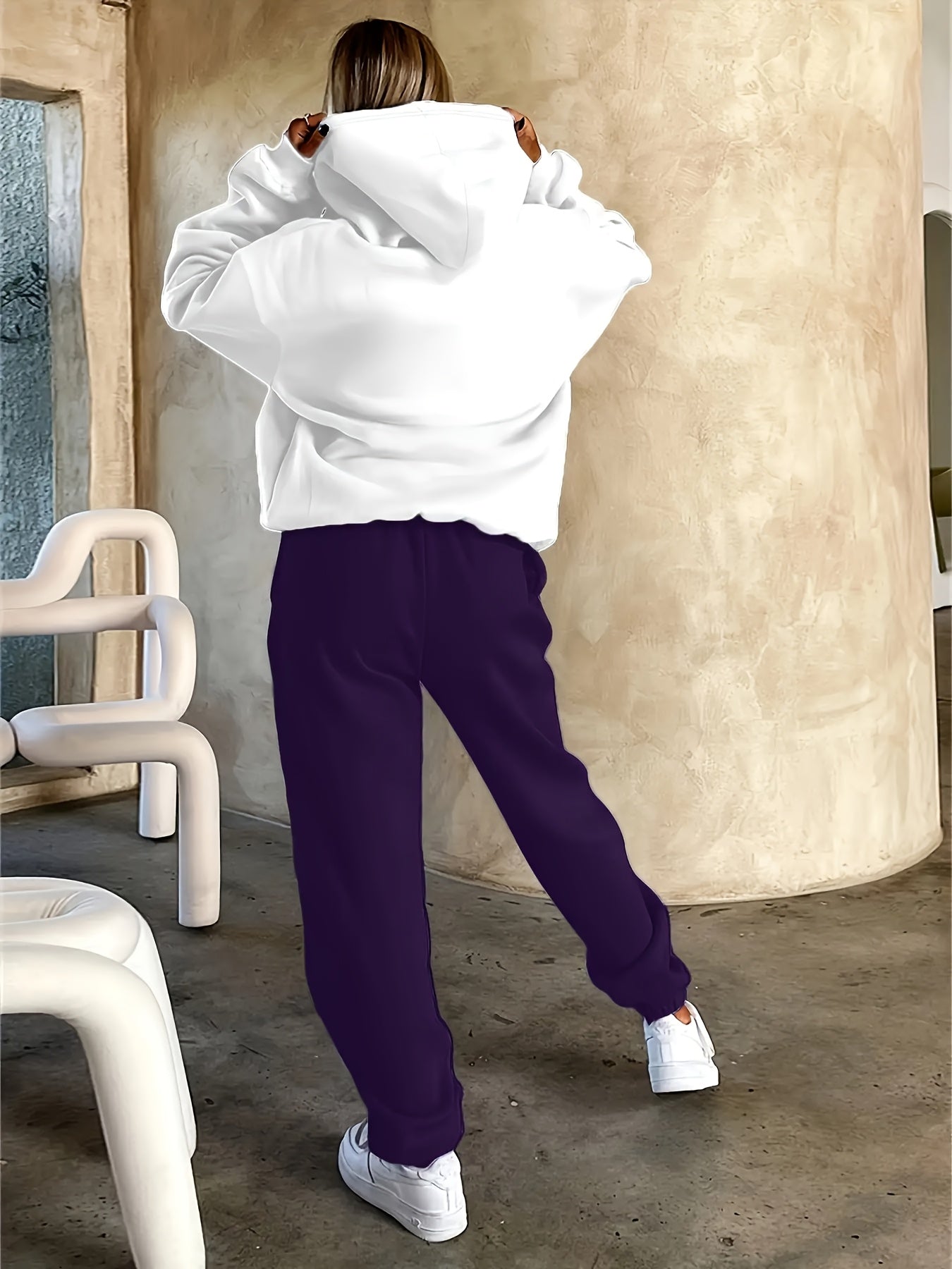 Women's Tracksuit Set - Graphic Print Active Look 9701 detail view
