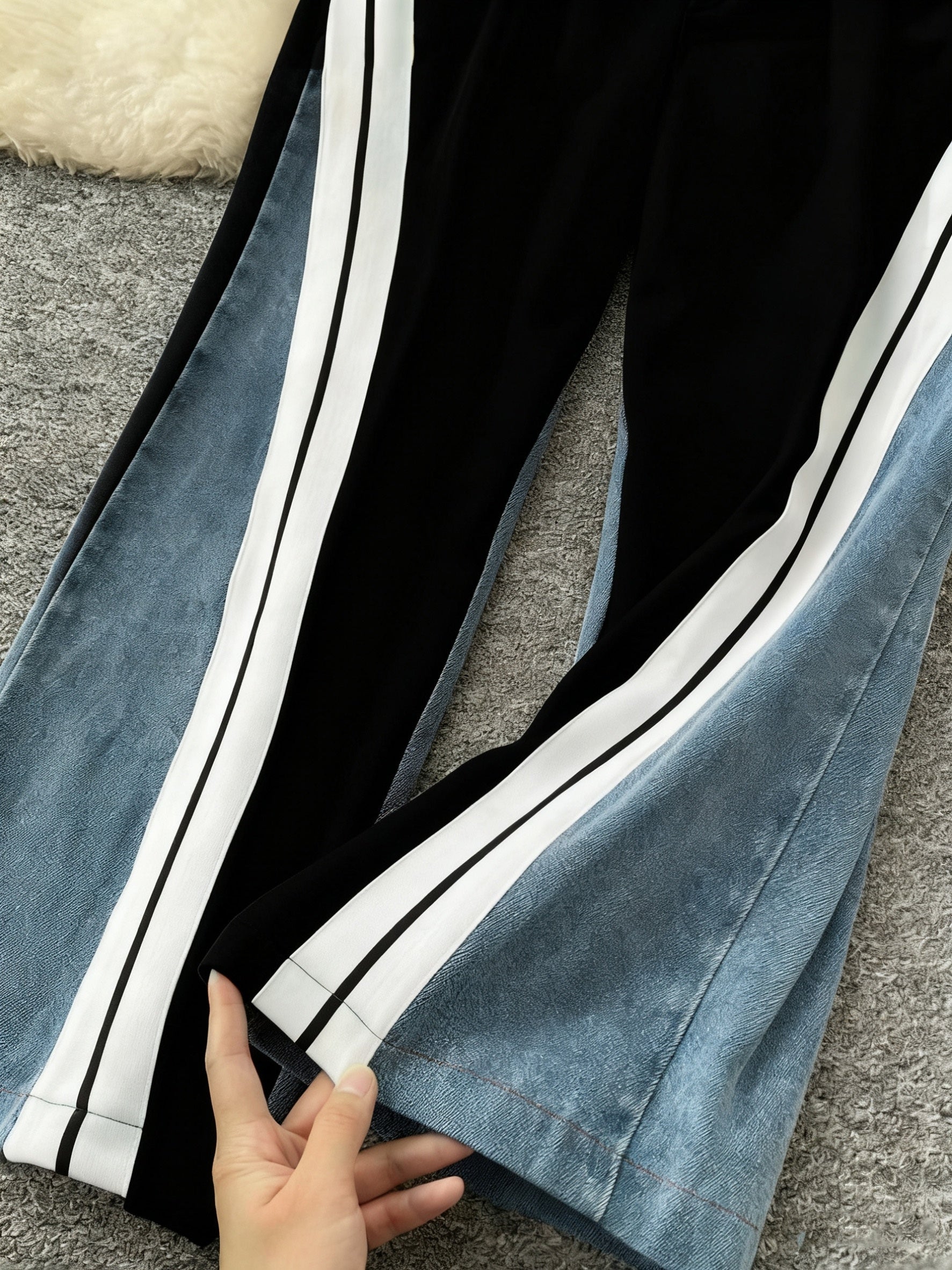 Women's Tracksuit Set - Printed Business Matching Look detail view
