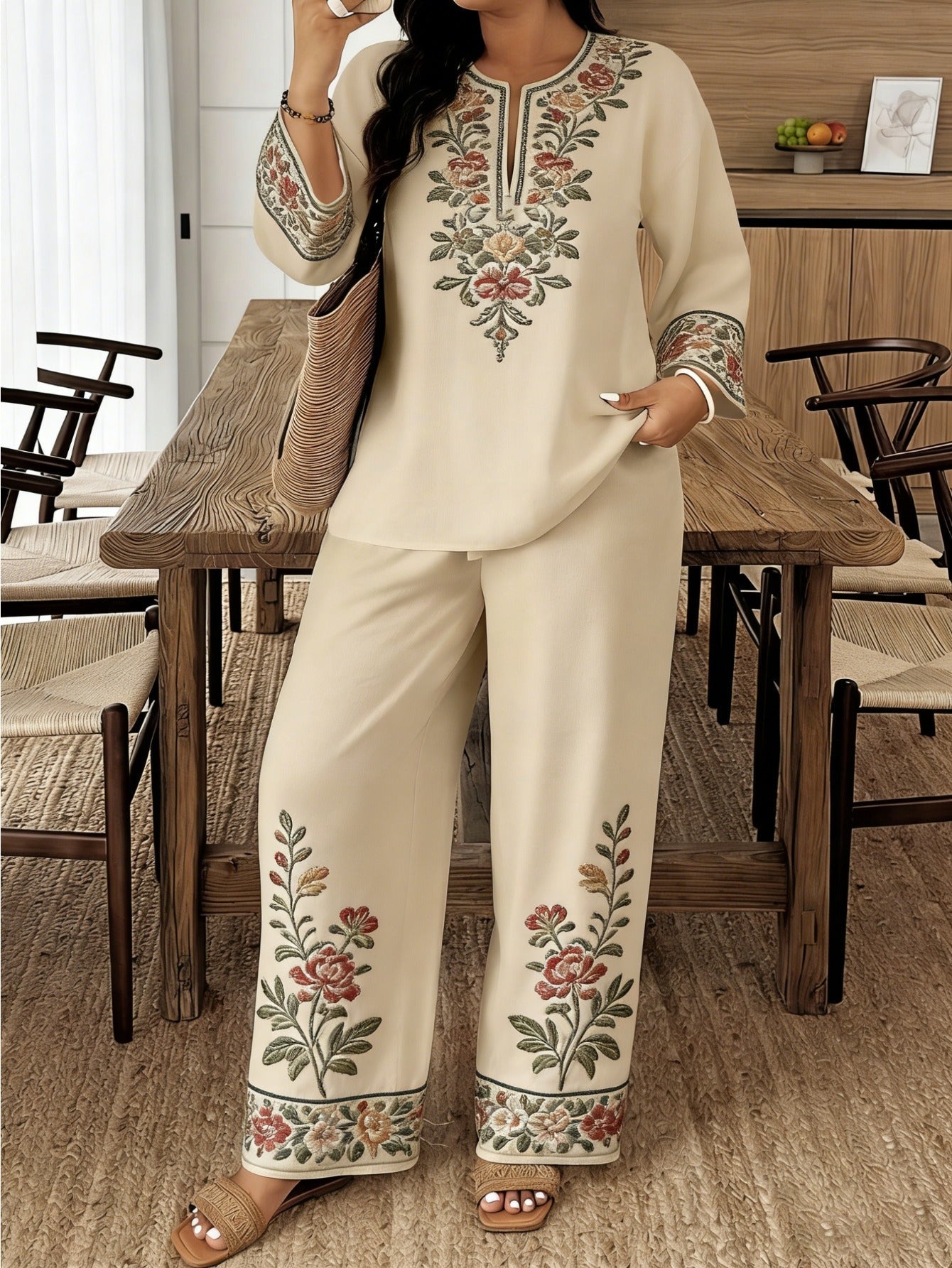 Women's Two-Piece Outfit Set - Graphic V-Neck – Apricot / Peach detail view
