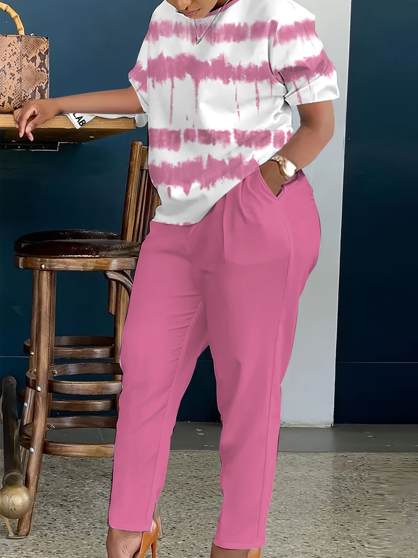 Women's Two-Piece Outfit Set - Short Sleeve – Peach / Black – view 4