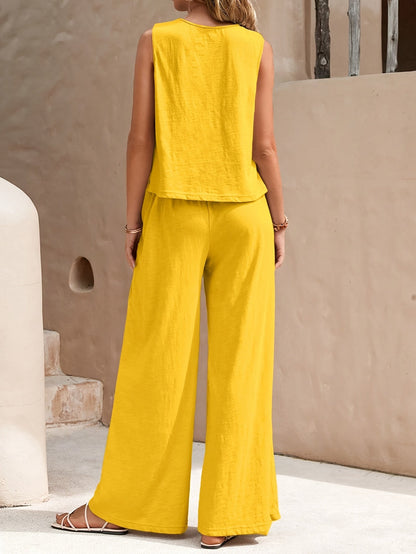 Women's Two-Piece Outfit Set - Wide-Leg – Apricot / Yellow detail view