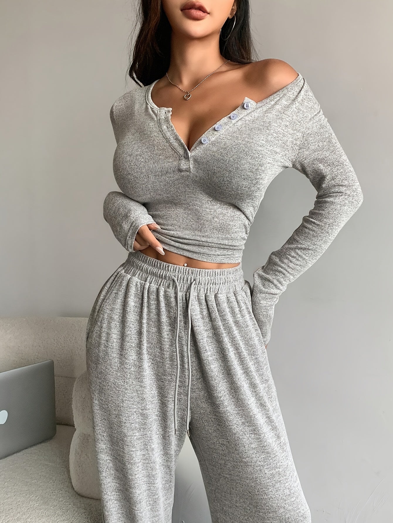 Women's Two-Piece Outfit Set - Wide-Leg – Light Grey – view 3