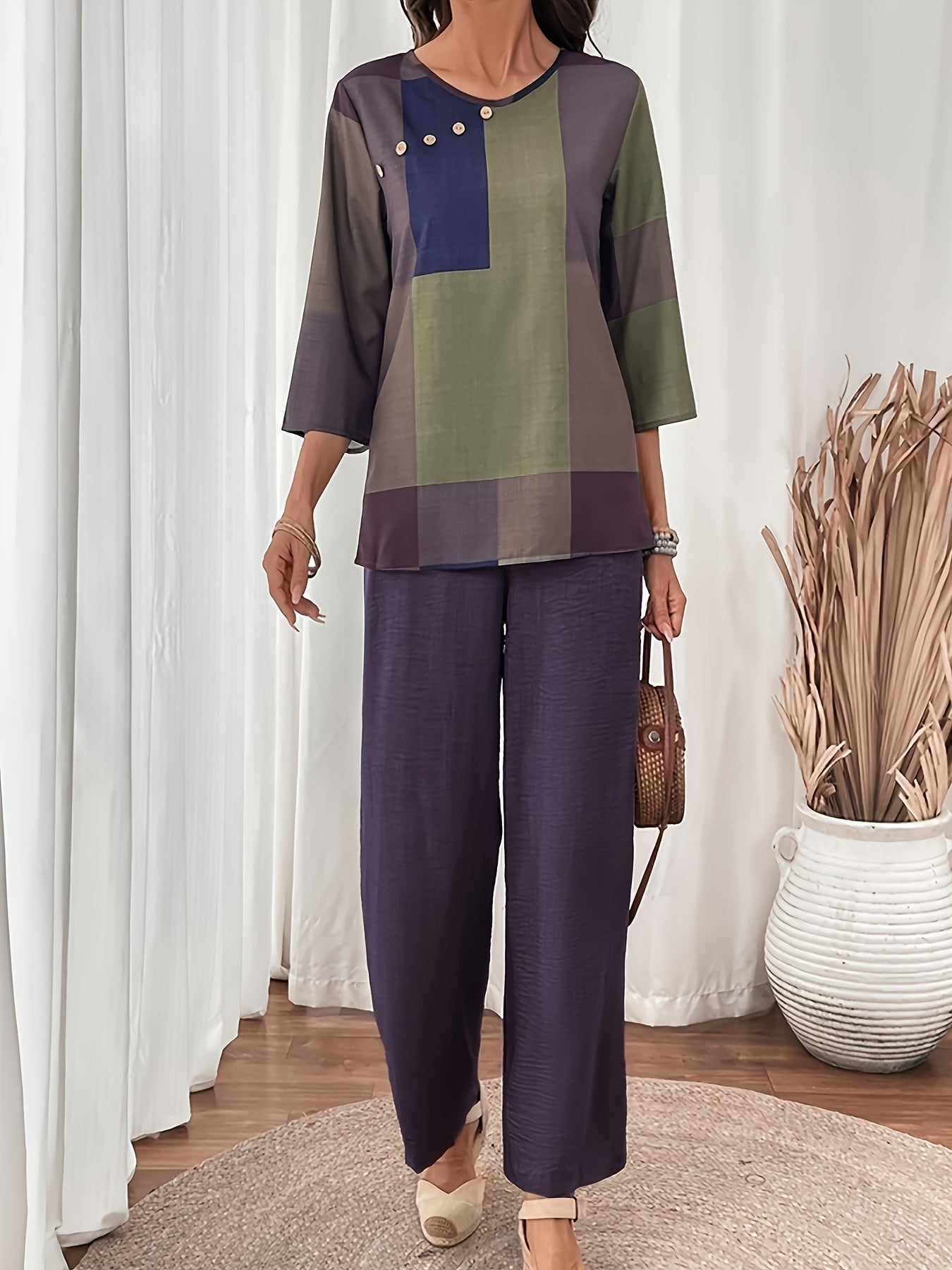 Women's Two-Piece Pants Set - Casual Printed Style 32 detail view