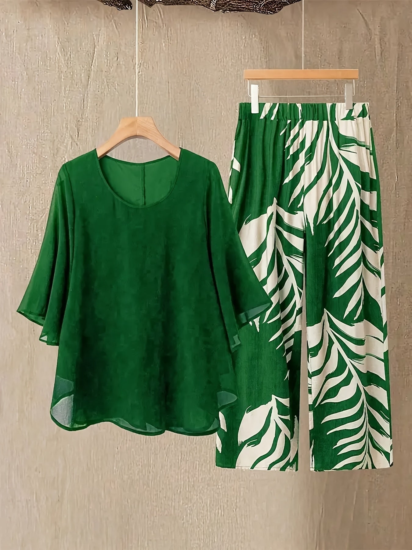 Women's Two-Piece Pants Set - Graphic Print – 5-Color Selection detail view