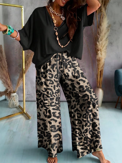 Women's Two-Piece Pants Set - Graphic Print – Black / Blue – Black option – view 12