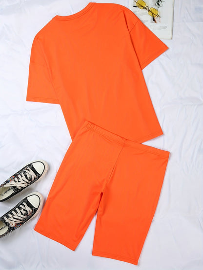 Women's Two-Piece Shorts Set - Graphic Print – Sizes 0XL–5XL detail view