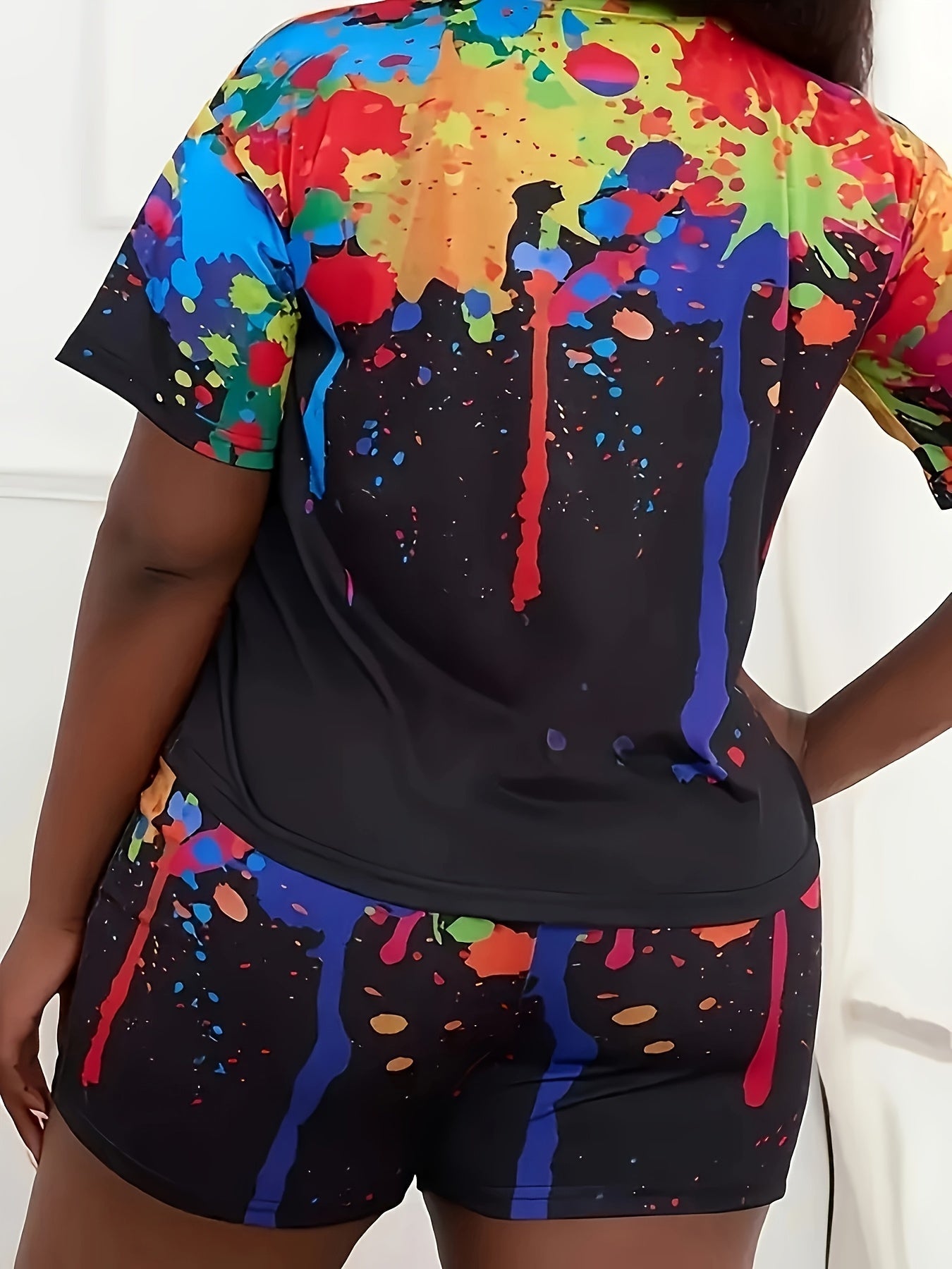 Women's Two-Piece Shorts Set - Graphic Print – White / Black detail view