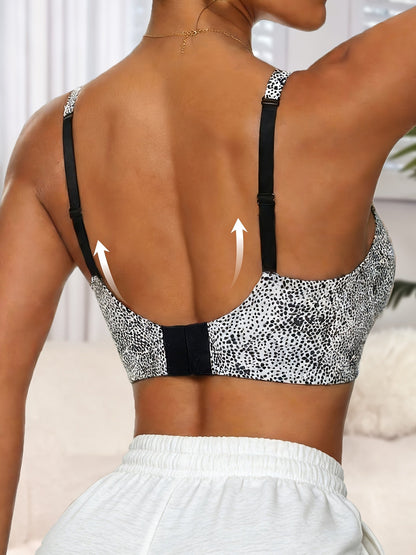 Women's V-Neck Wireless Bra - Fixed Padding, Everyday Support – view 6