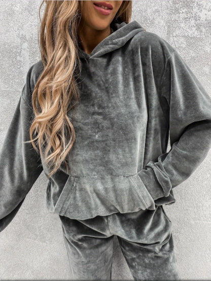 Women's Velvet Tracksuit Set - Hoodie and Sweatpants detail view