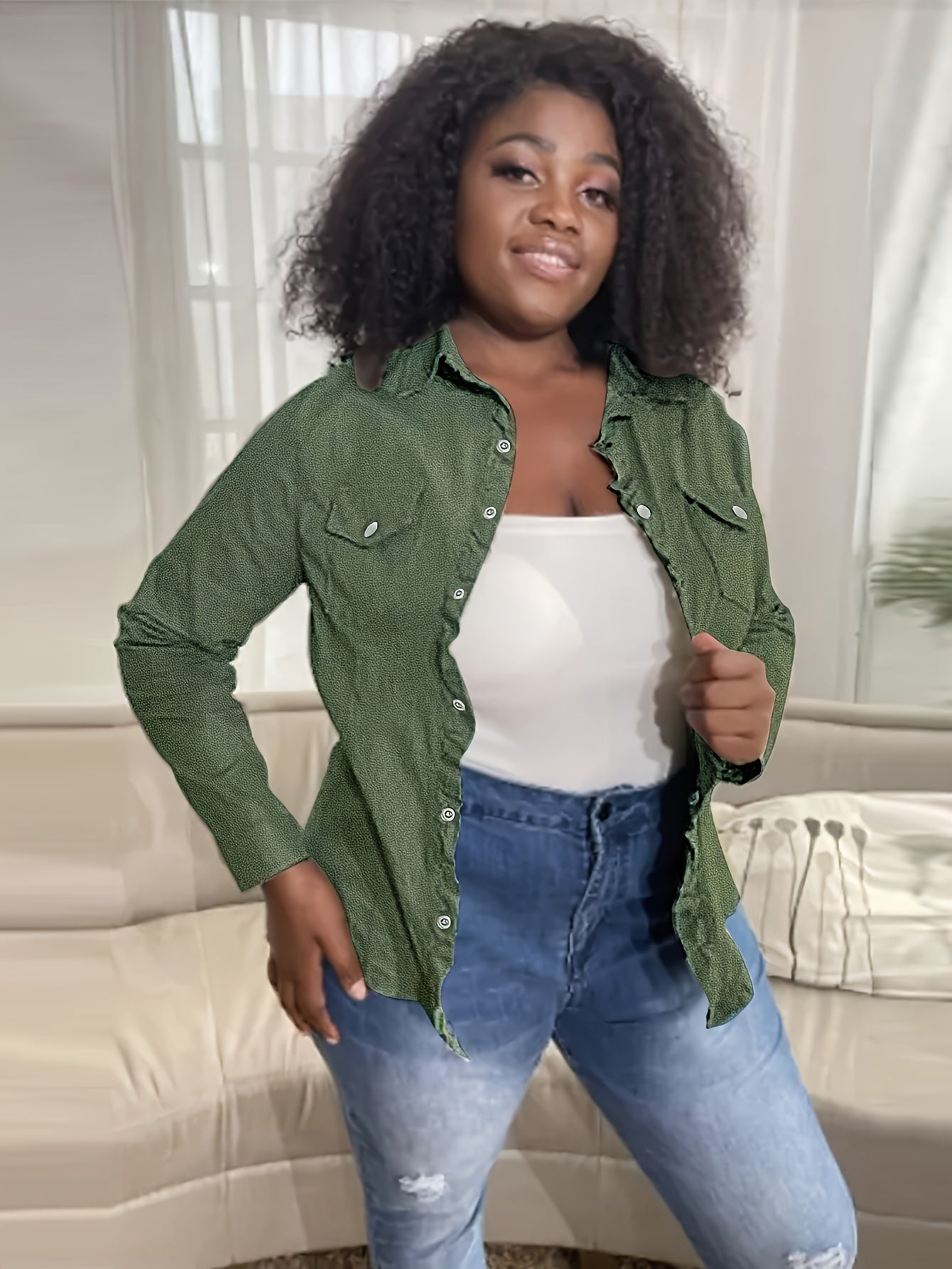 Women's Versatile Denim Graphic Jacket – Sizes S–XXL detail view
