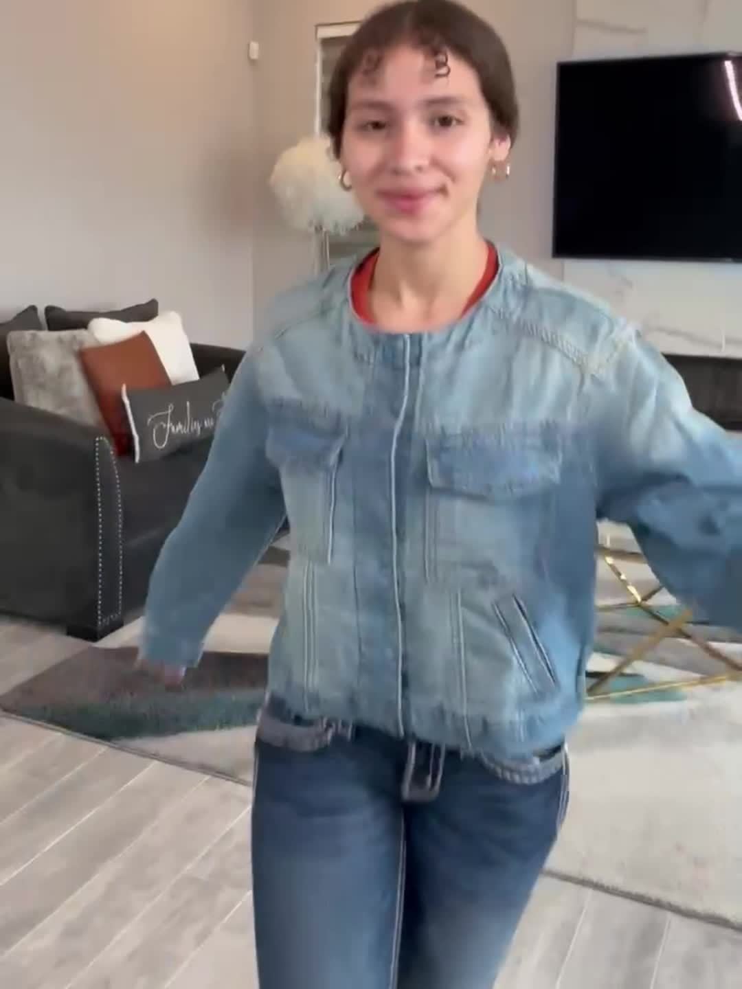 Women's Versatile Denim Pullover Jacket – Blue Slim-Fit – view 4