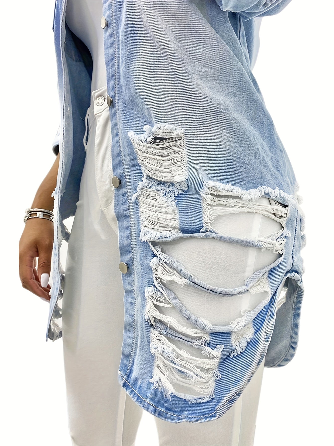 Women's Versatile Denim Pullover Jacket – Light Blue / Dark Blue detail view