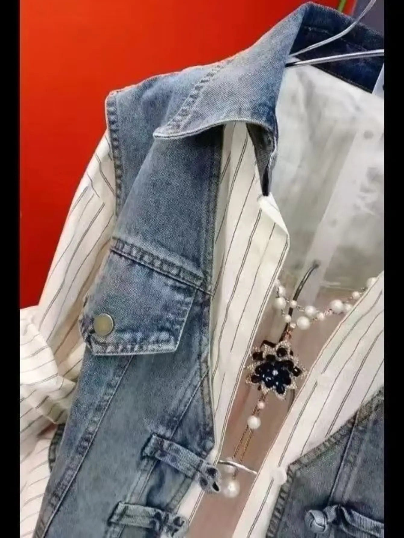 Women's Versatile Denim Zip-Up Shacket detail view