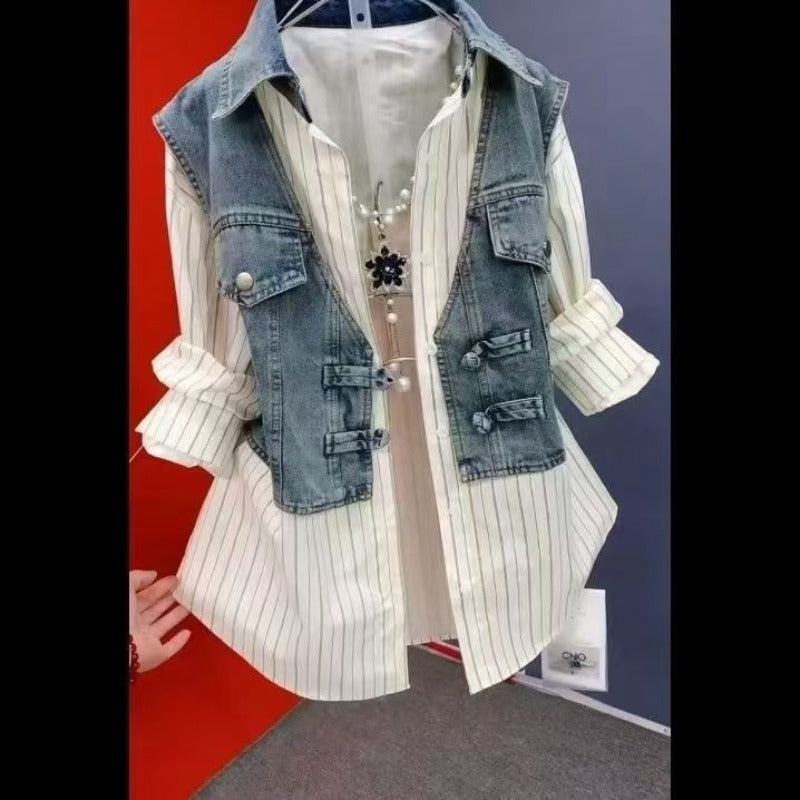 Women's Versatile Denim Zip-Up Shacket detail view
