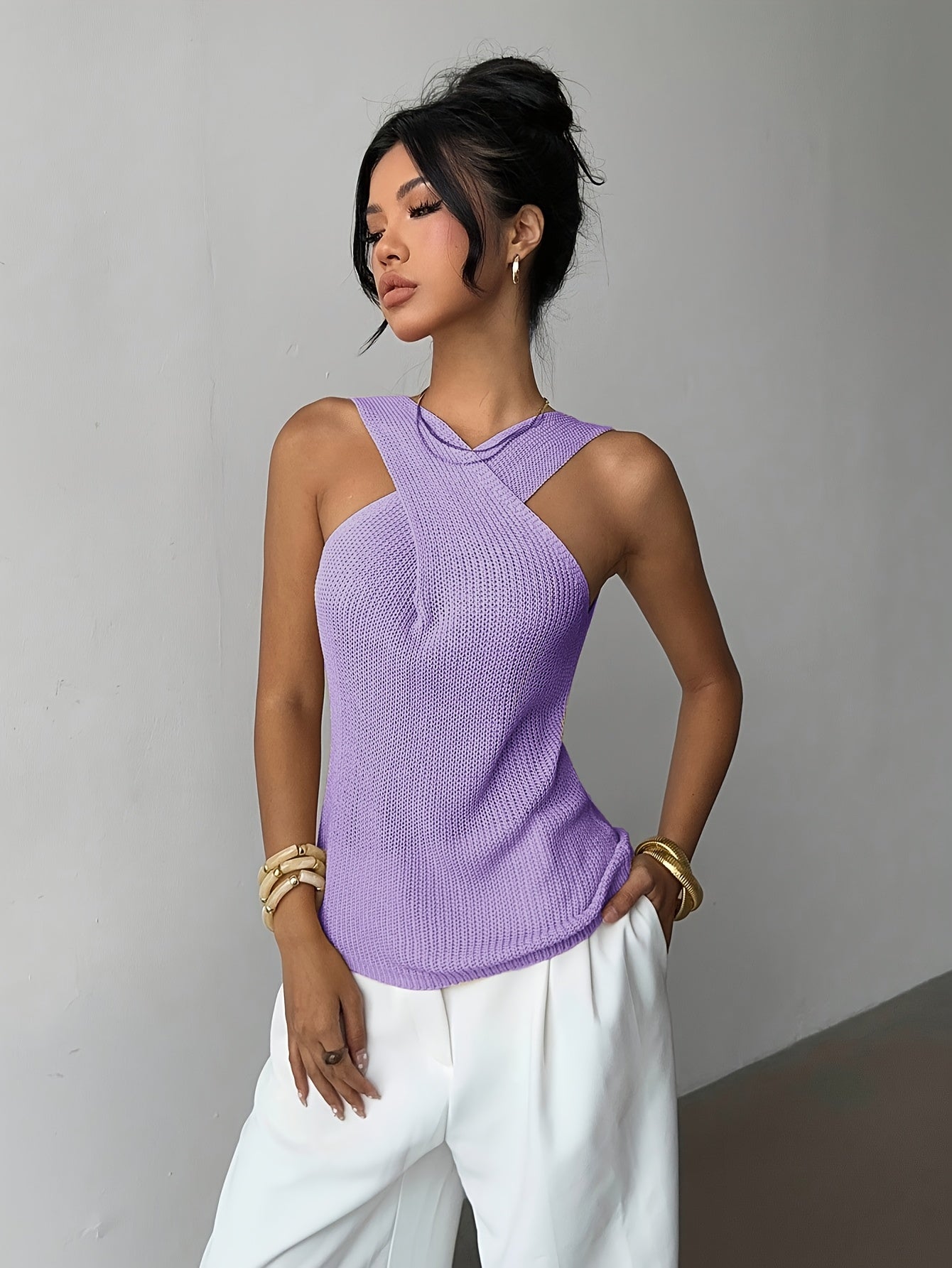 Women's Versatile Pullover Sweater – Sizes S–XL detail view
