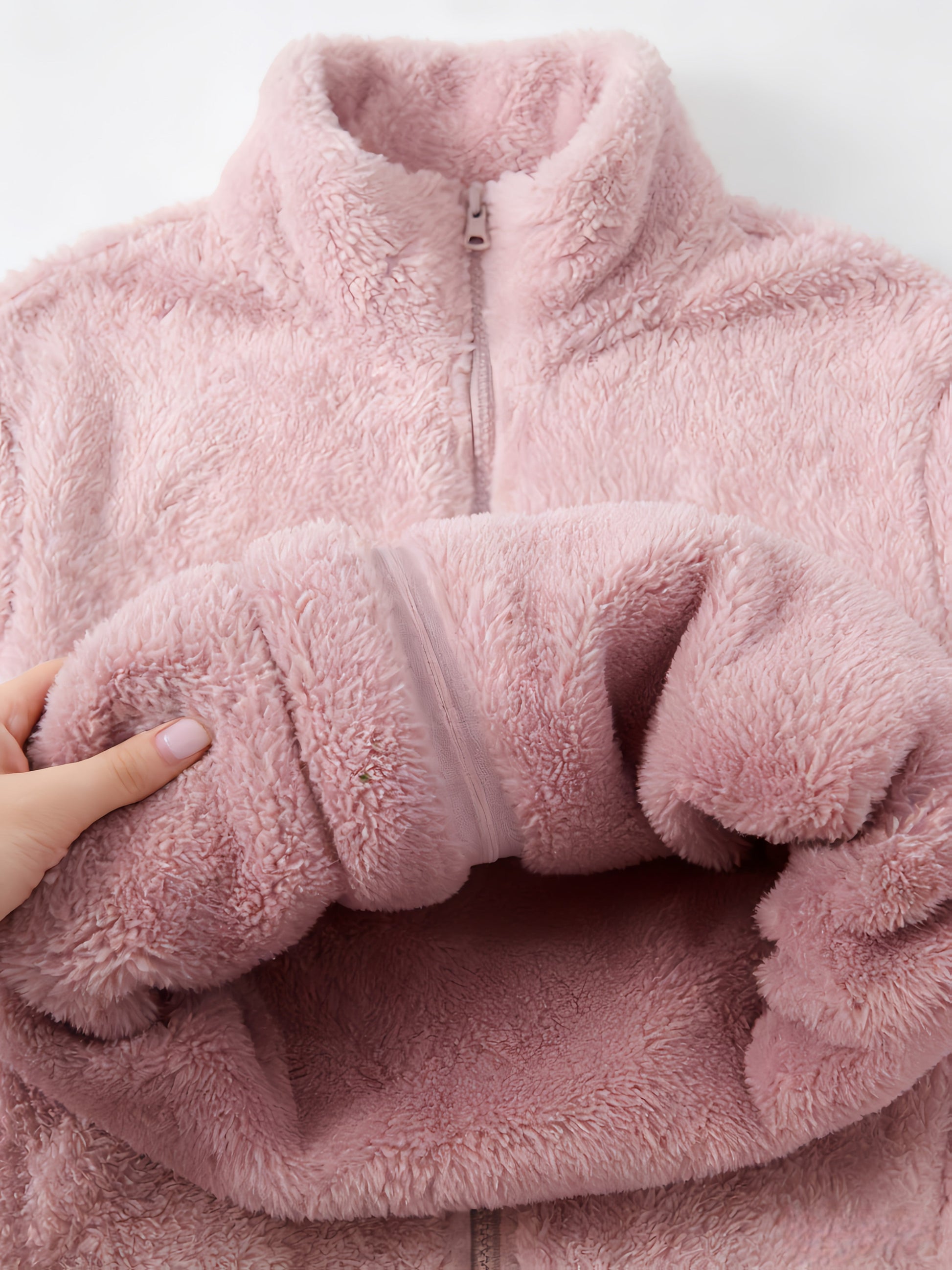 Women's Versatile Zip-Up Cardigan detail view