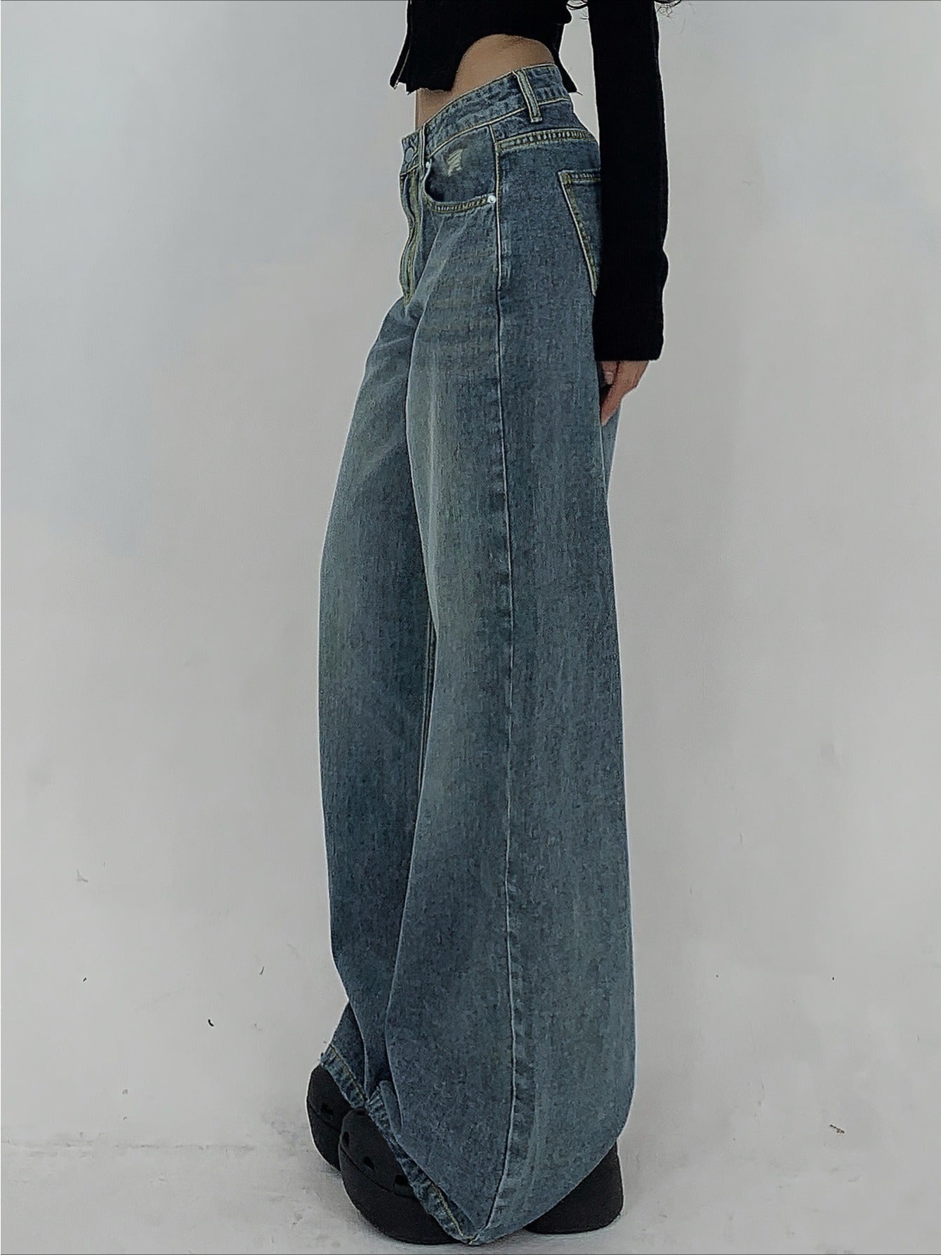 Women's Wide Leg Jeans - Black Distressed Stretch – Black option – view 2