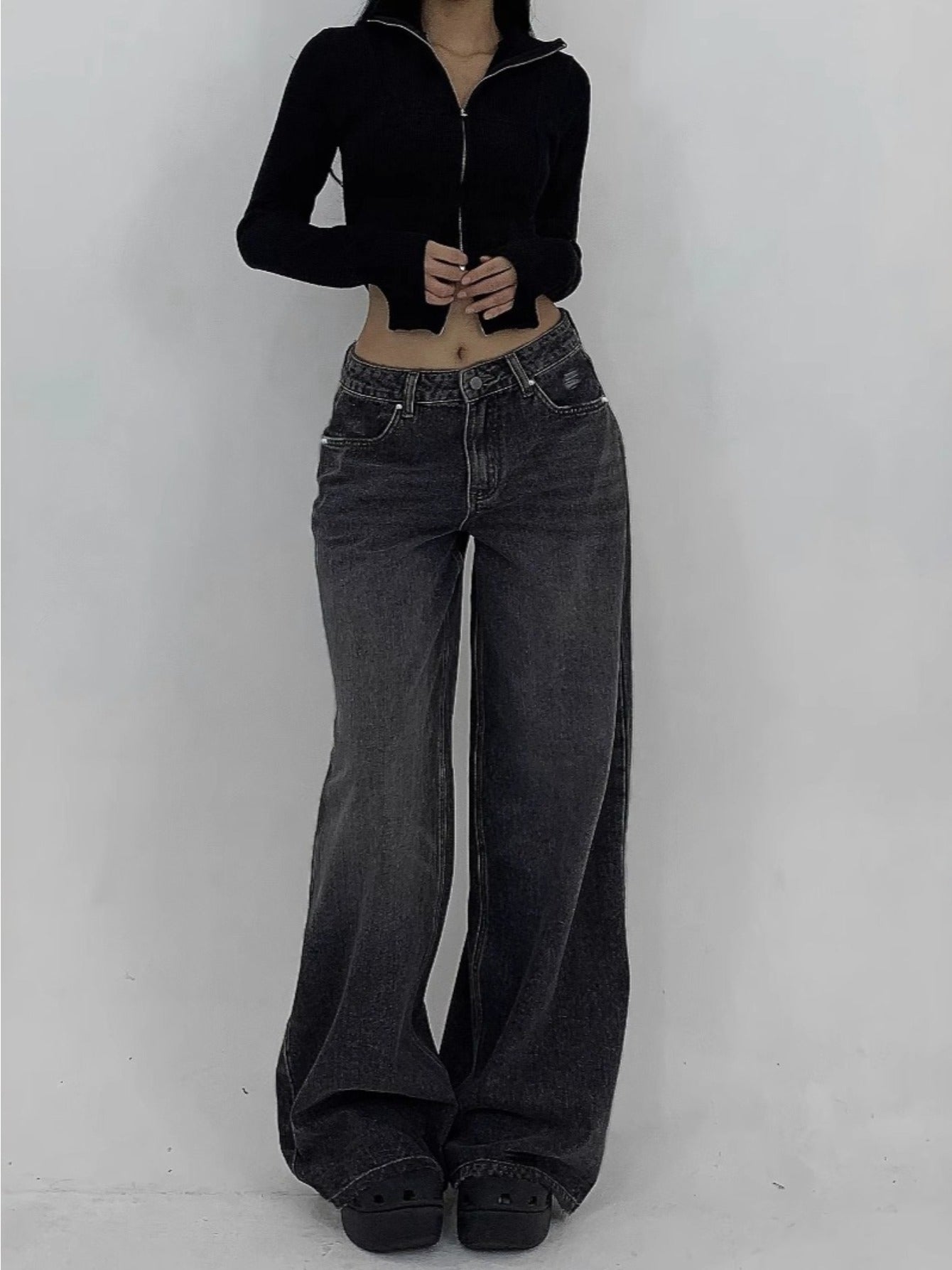 Women's Wide Leg Jeans - Black Distressed Stretch – Black option – view 3