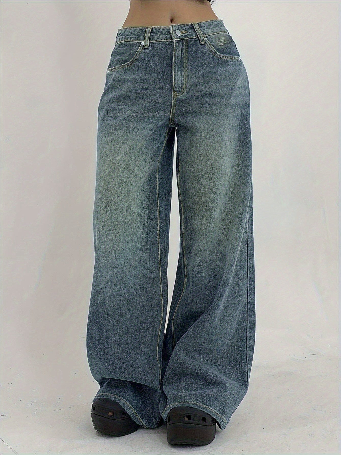 Women's Wide Leg Jeans - Black Distressed Stretch detail view