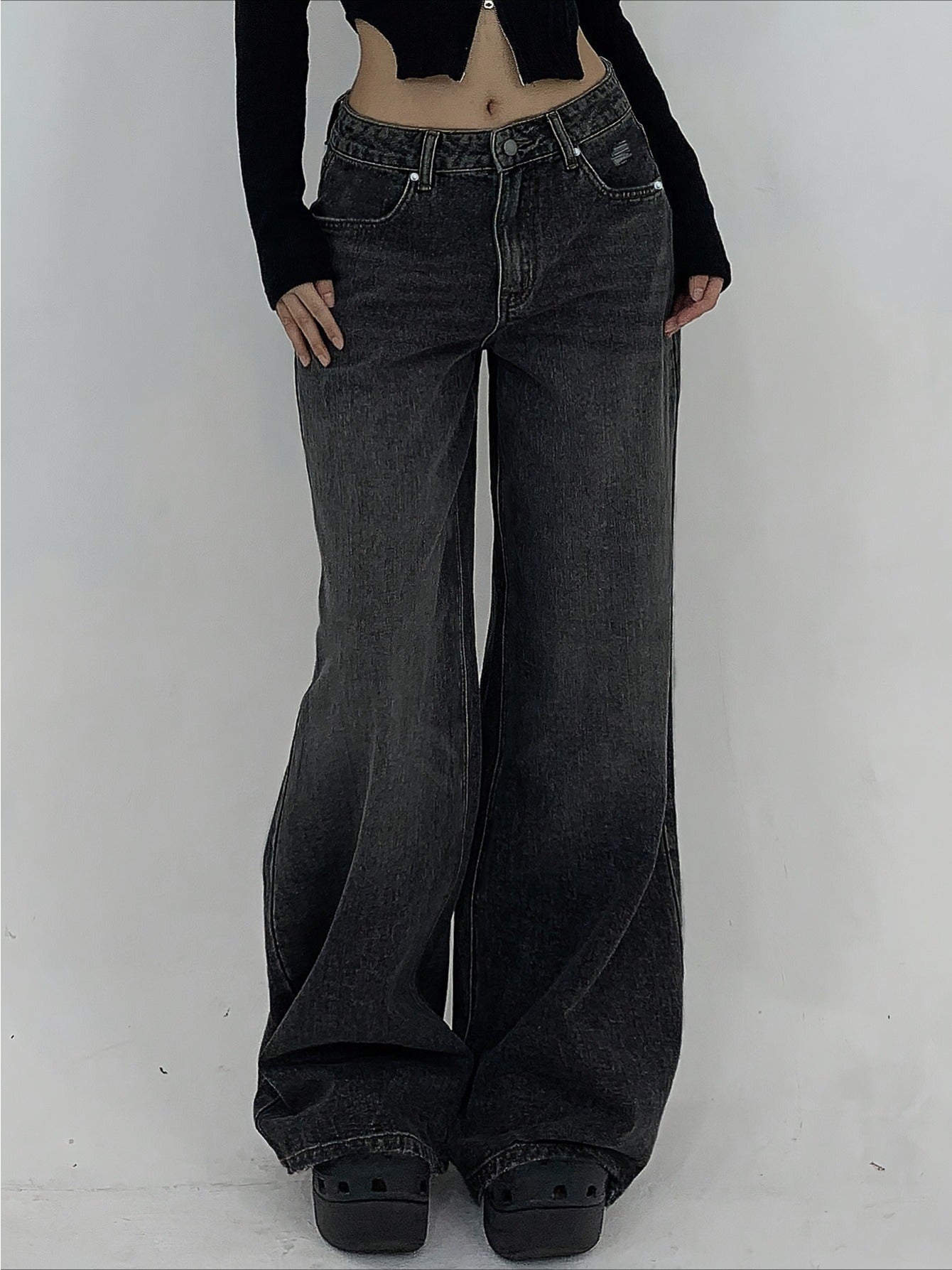 Women's Wide Leg Jeans - Black Distressed Stretch detail view