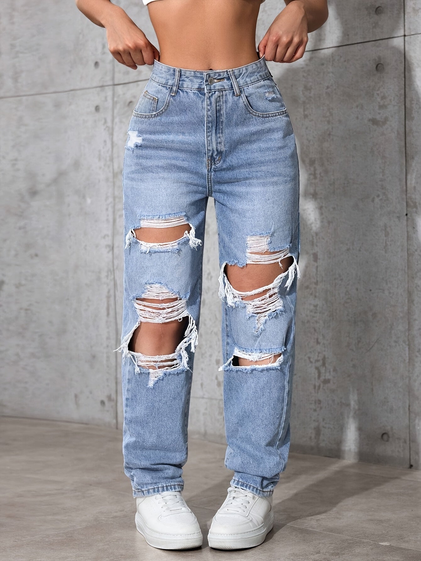 Women's Wide Leg Jeans - Blue Distressed detail view