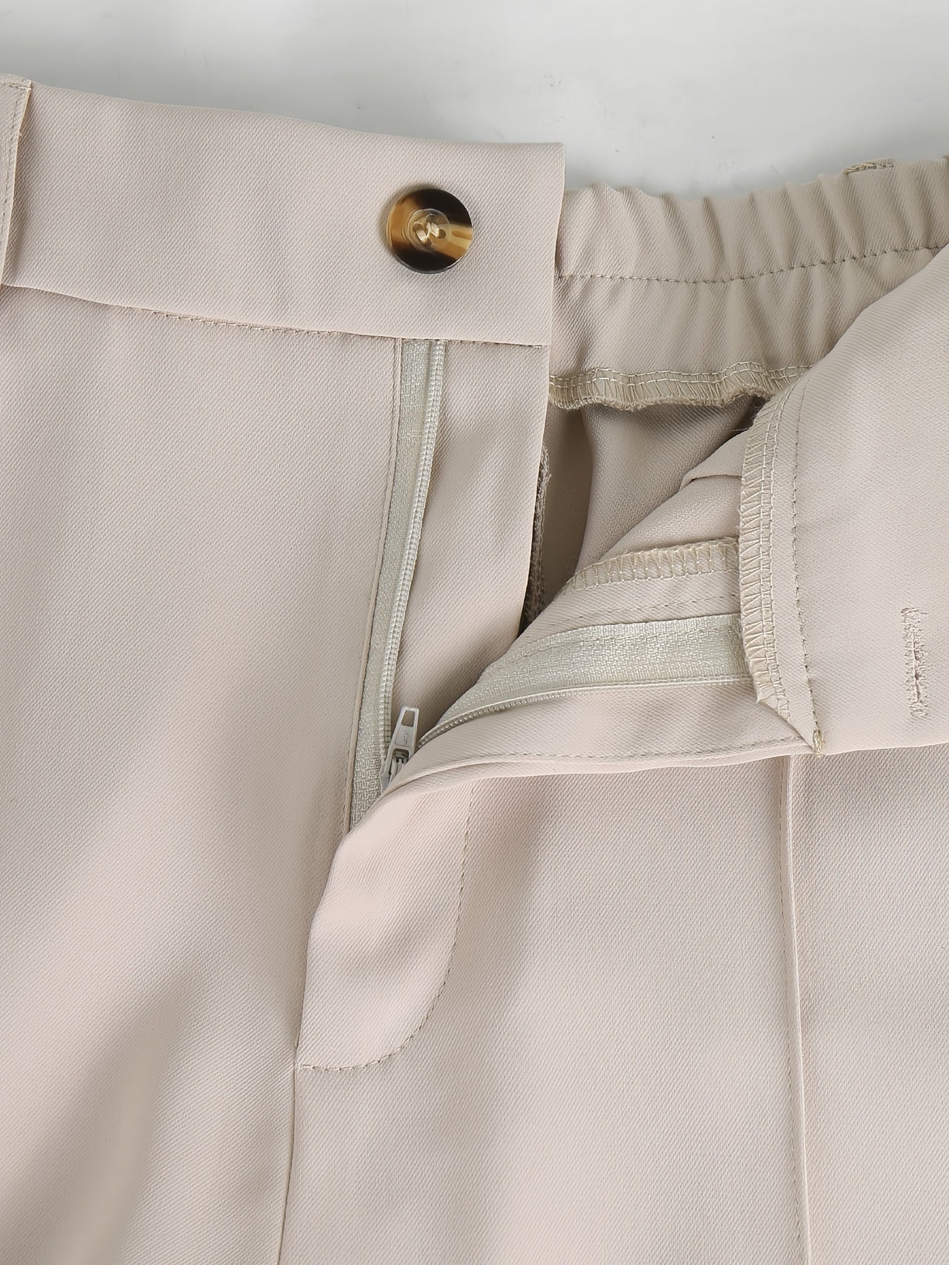 Women's Wide Leg Pants - Pocket Detail Wide leg detail view